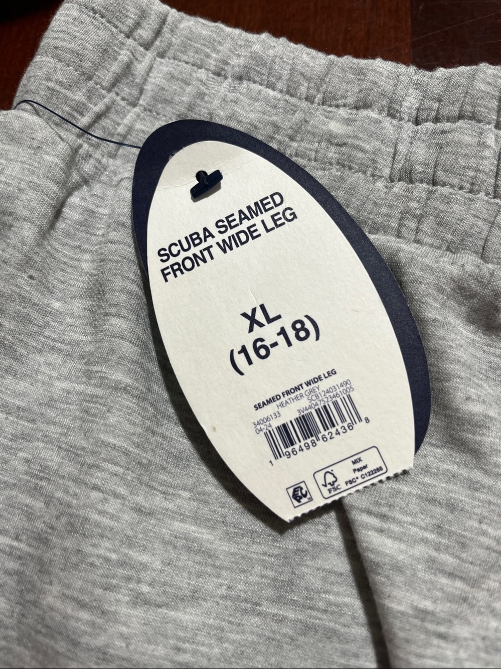 SCOOP Gray Super Soft Scuba Seamed Front Wide Leg Lightweight Sweatpants 18 NWT - Picture 8 of 10